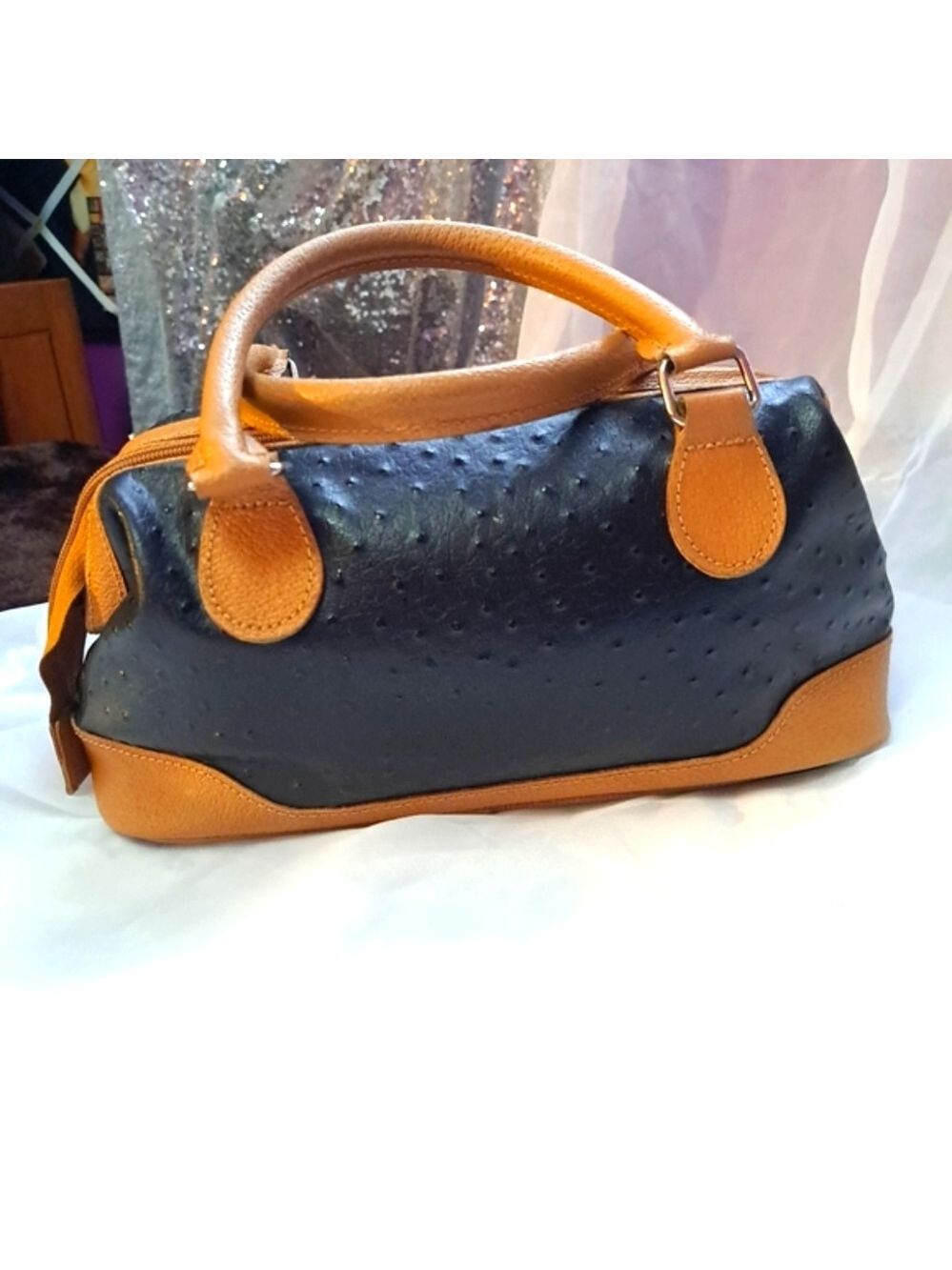 Vintage Romero Ostrich and Leather Handbag. Shoulder. Trending. - Picture 7 of 10